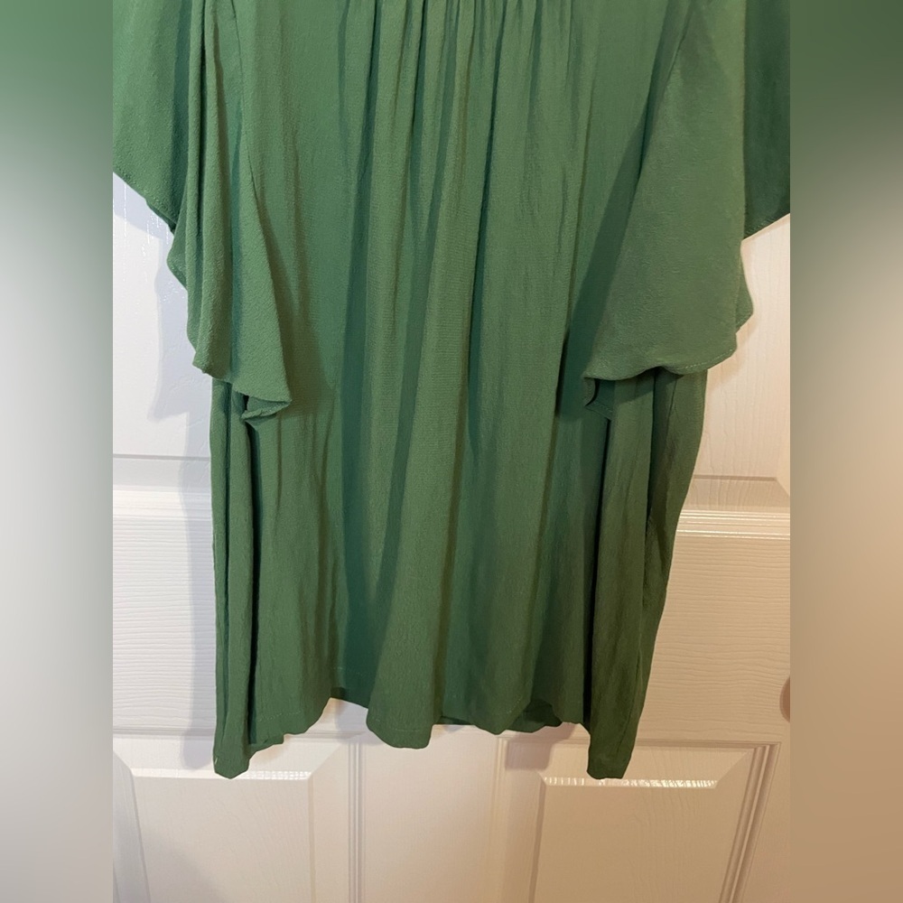 Maeve by Anthropologie Prato Flutter Sleeve Top in Green Size Small - Picture 5 of 7